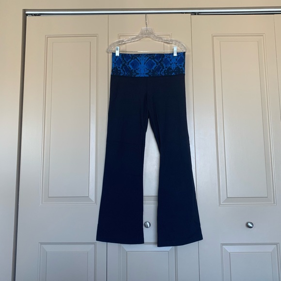 Lululemon | Groove Pant - Picture 6 of 8